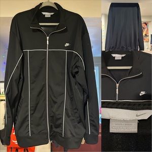 Nike Men’s Black and White XL Full-Zip Jacket Heavyweight Casual Long Sleeve Top